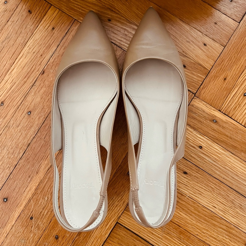 Theory Elegant Classic Tan Slingback Women's low heel, size 38